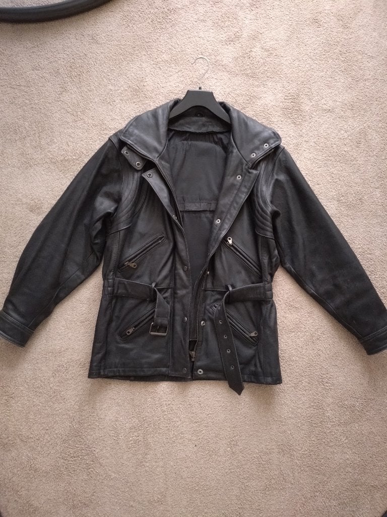 Rundlederen iconische motorjas met riem, Motoren, Kleding | Motorkleding, Ophalen, Dames, Jas | leer, Nieuw zonder kaartje