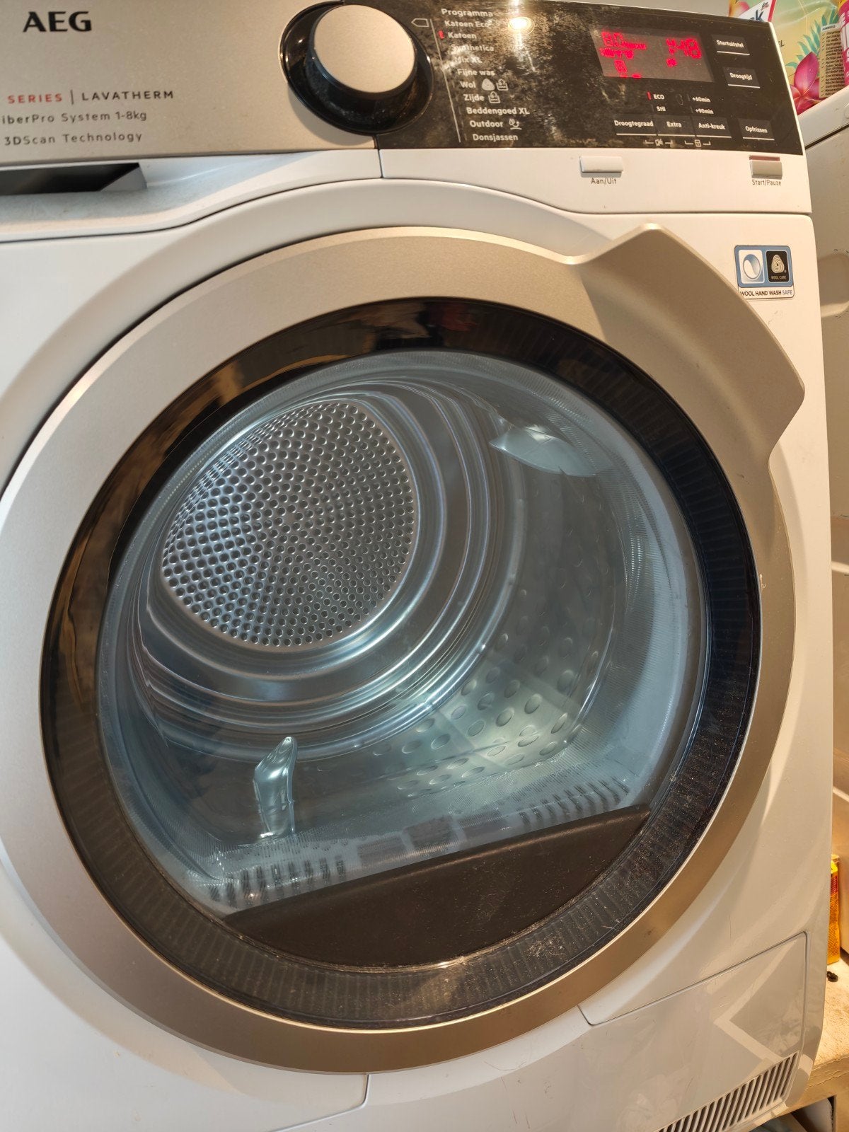 AEG T9DENS87 FiberPro warmtepompdroger – defect, Witgoed en Apparatuur, 6 tot 8 kg, Ophalen, 1600 toeren of meer, 85 tot 90 cm