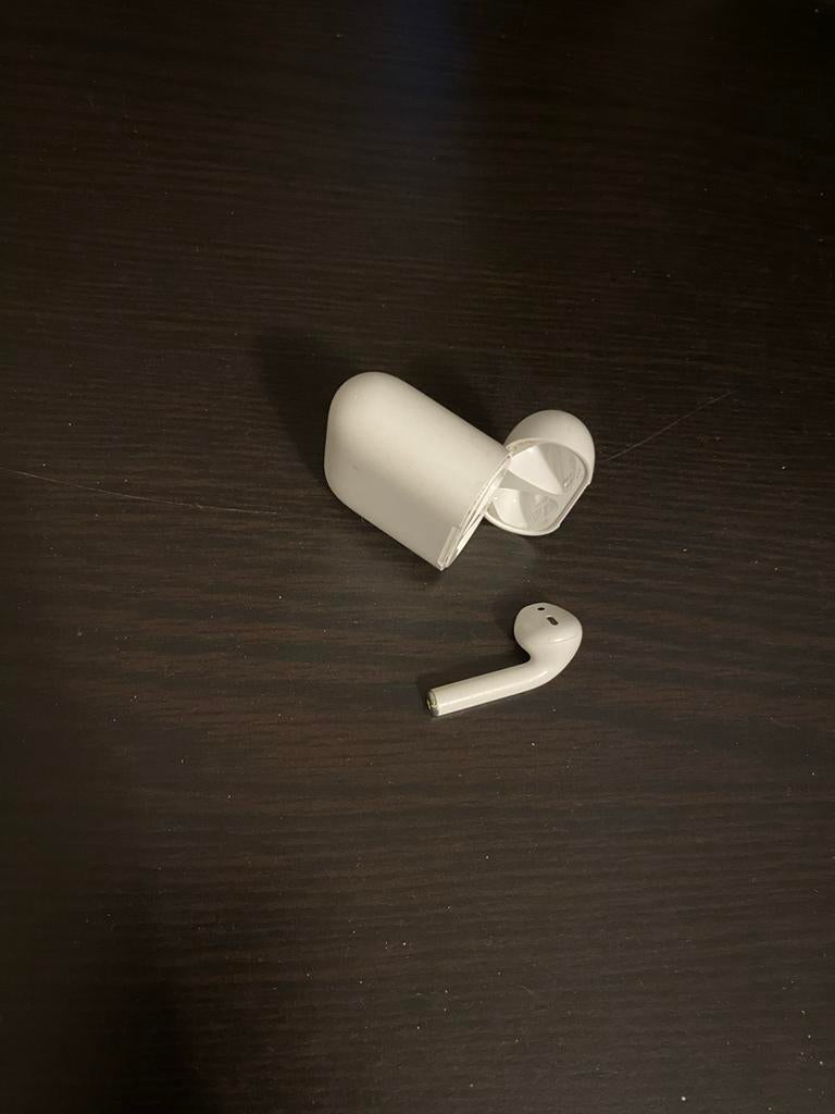 Apple AirPod (rechterkant), Overige merken, Gebruikt, Ophalen of Verzenden, Over oor (circumaural)