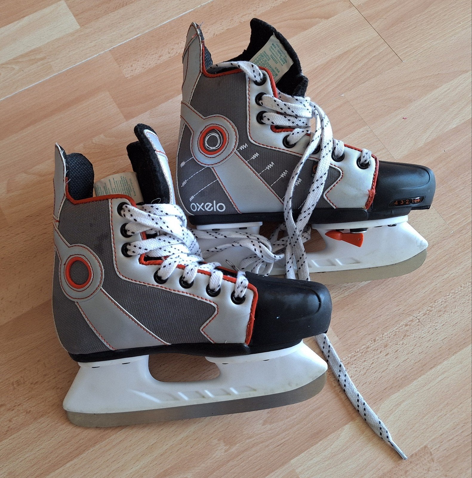 Kinderschaatsen, verstelbaar maat 32-35, Ophalen of Verzenden, Gebruikt, IJshockeyschaatsen