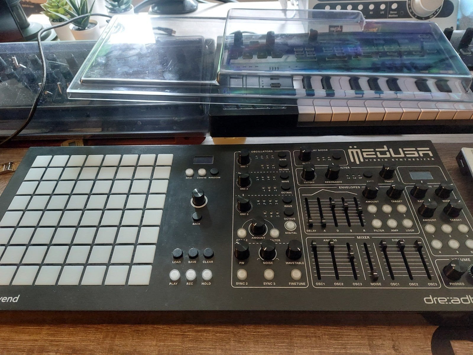 Dreadbox Polyend Medusa Hybrid Synthesizer, Ophalen of Verzenden, Zo goed als nieuw, Overige aantallen, Overige merken