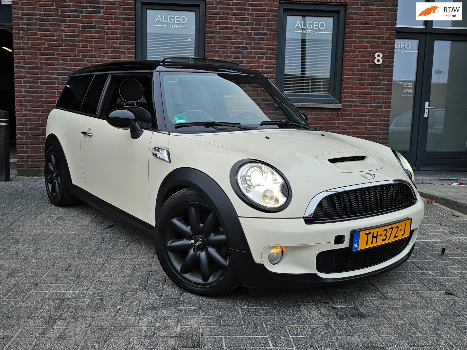 Mini Mini Clubman 1.6 Cooper S Chili / Nieuwe ketting / Pano, Voorwielaandrijving, Met garantie (alle), 4 stoelen, 49 €/maand