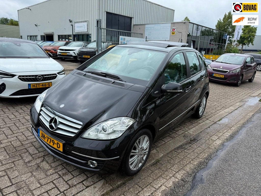 Mercedes-Benz A-klasse 180 Classic Automaat, leder, Panodak,, Auto's, Mercedes-Benz, Euro 5, Gebruikt, Zwart, 4 cilinders