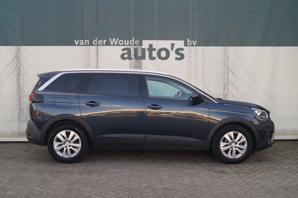Peugeot 5008 1.2 PureTech 130pk Executive 7-persoons -NW.MOT, Auto's, Peugeot, Voorwielaandrijving, Gebruikt, 1199 cc, Blauw