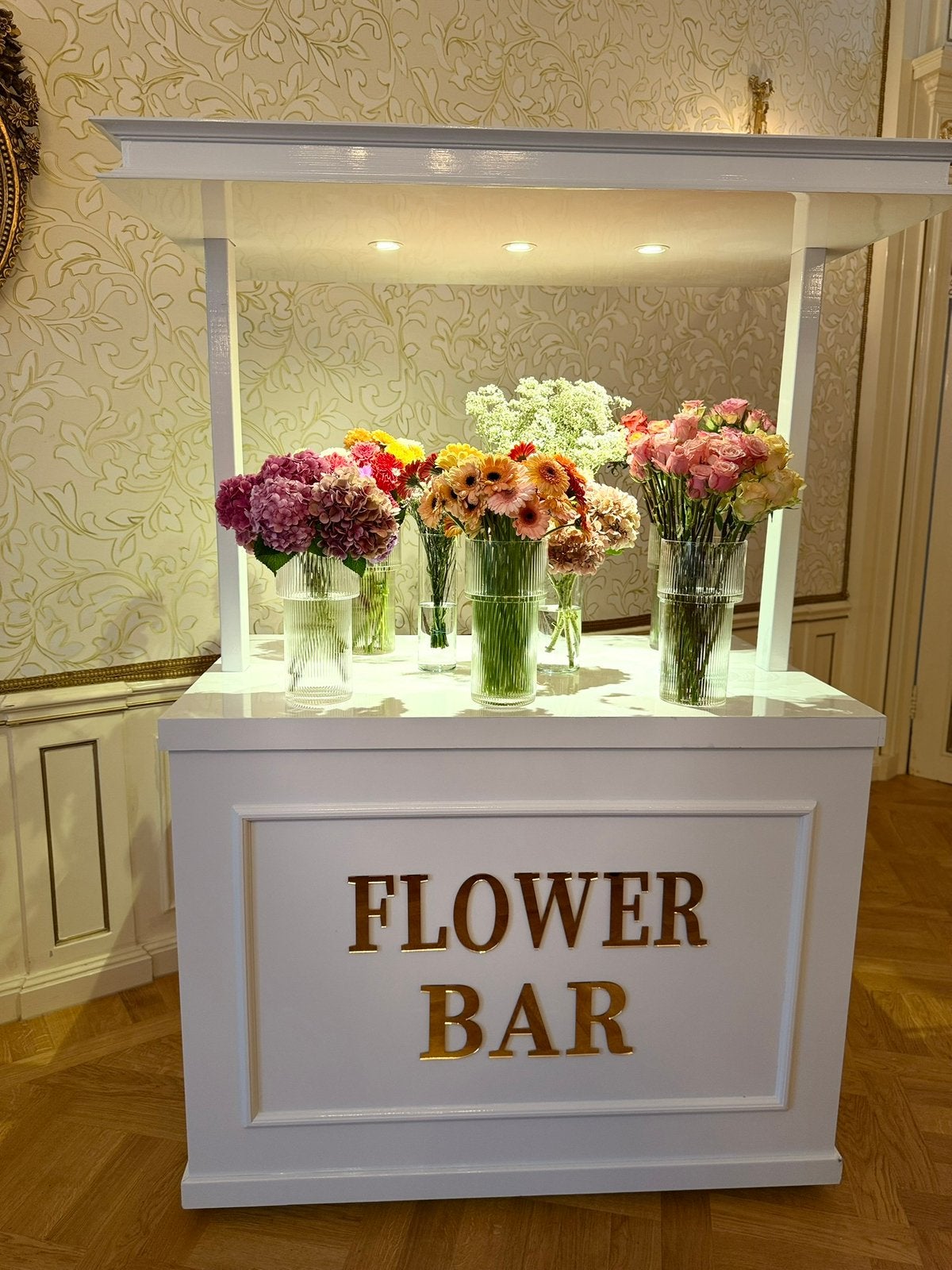 FLOWER BAR TE HUUR, Ophalen, Zo goed als nieuw, Geboorte of Huwelijk