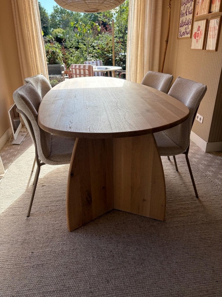 Eiken eettafel met 4 stoelen. Alles nog als nieuw!, Huis en Inrichting, Ophalen, Eikenhout, 200 cm of meer, 50 tot 100 cm