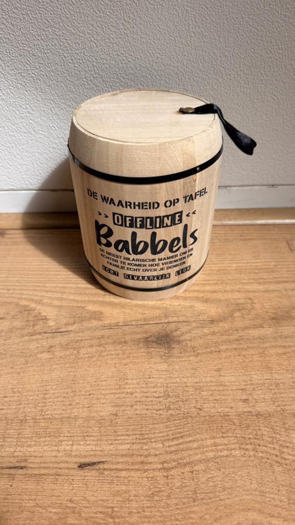 Offline Babbels - De Waarheid op Tafel, Ophalen of Verzenden, Zo goed als nieuw