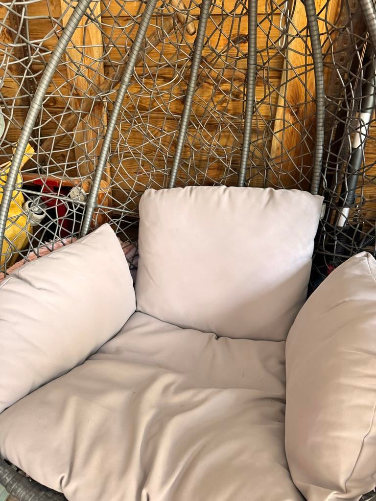 Groot hang ei, Huis en Inrichting, Stoelen, Gebruikt, Eén, Metaal, Grijs, Ophalen of Verzenden