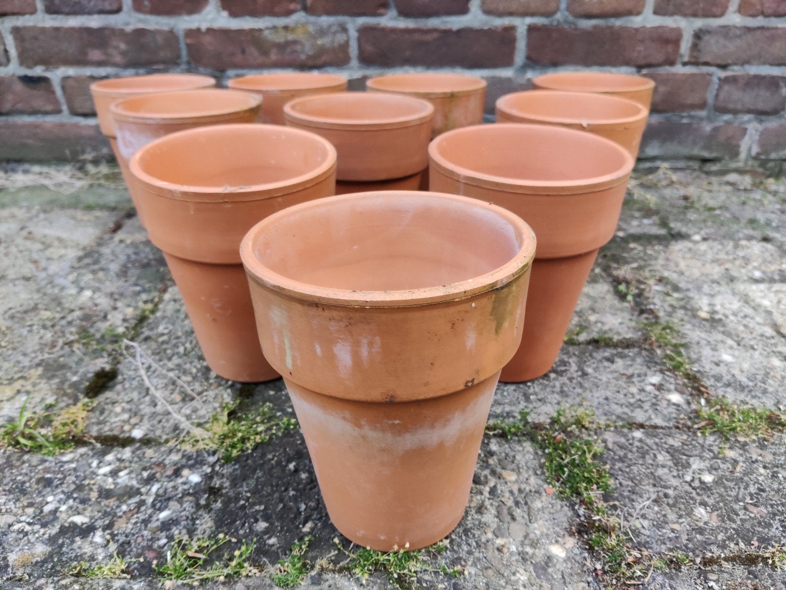 10 vaasjes van Frans terracotta, Rond, Ophalen of Verzenden, Balkon, Terracotta