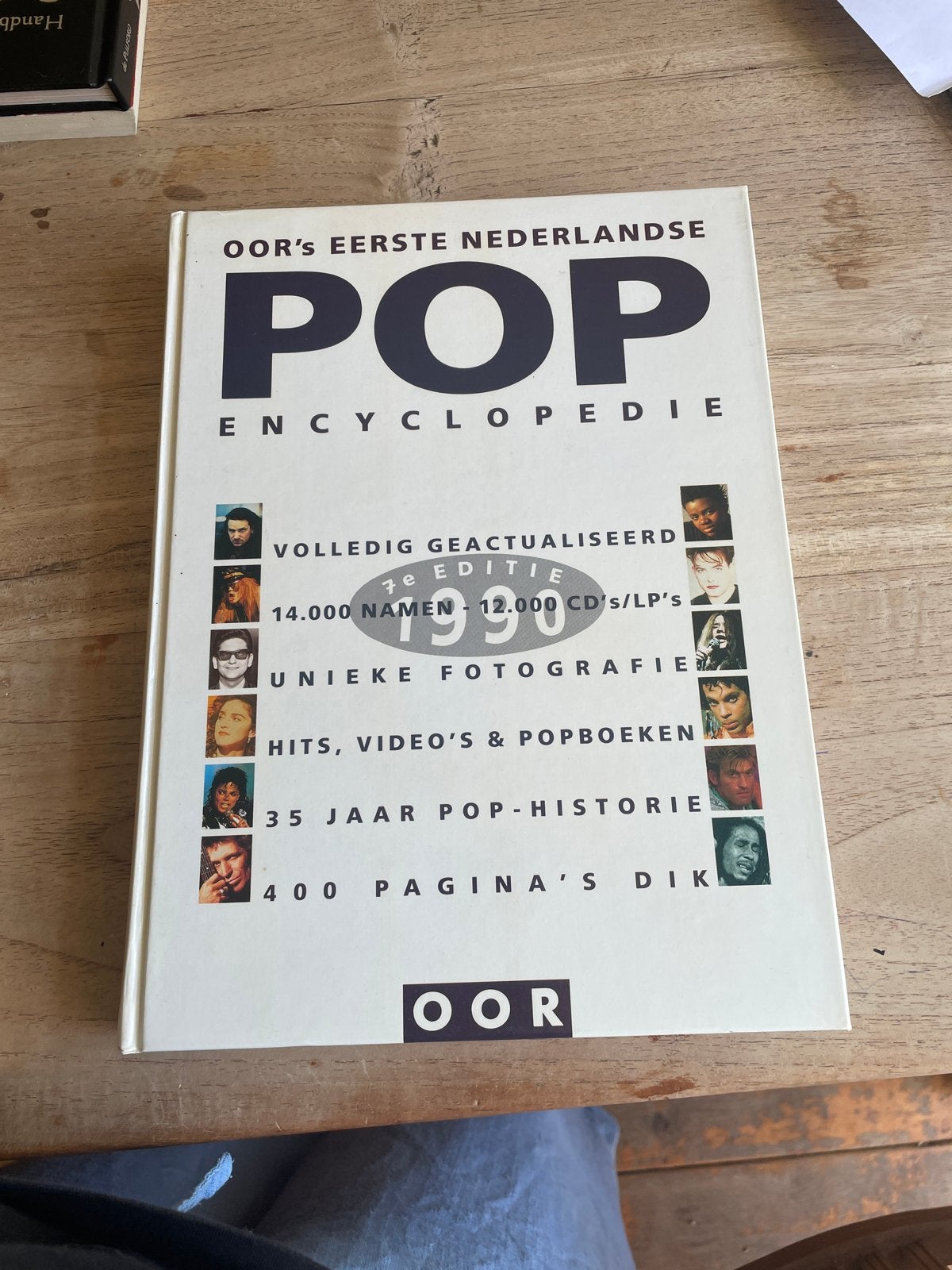 OOR's Eerste Nederlandse Pop Encyclopedie 1990, Ophalen of Verzenden, Zo goed als nieuw, Genre of Stijl