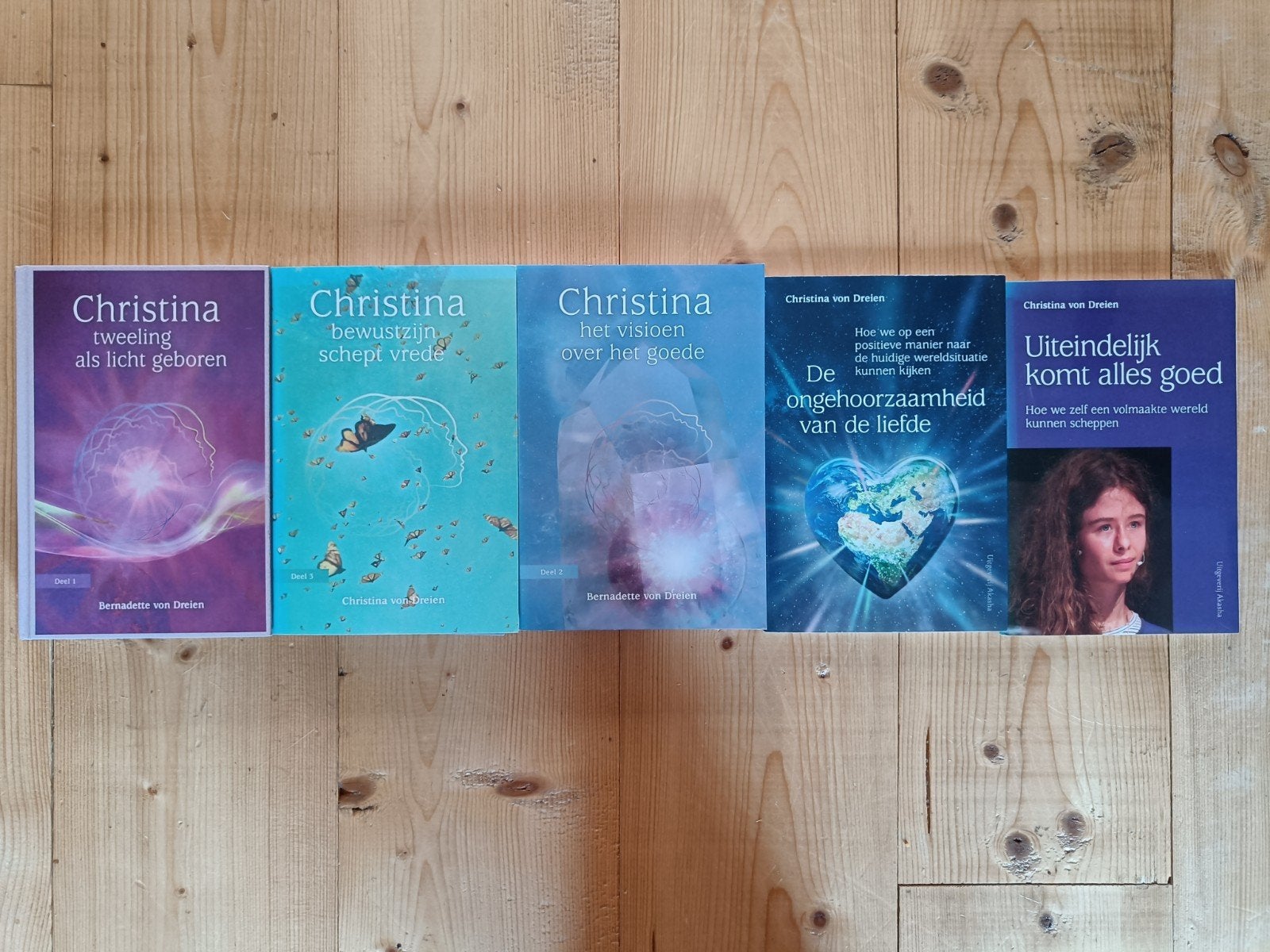 Christina von Dreien - 5 delen, Boeken, Ophalen