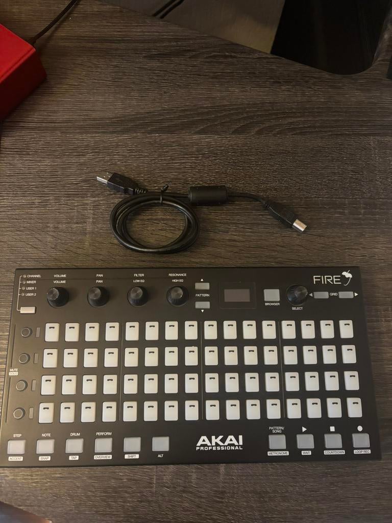 Akai Fire Professional, Ophalen of Verzenden, Zo goed als nieuw