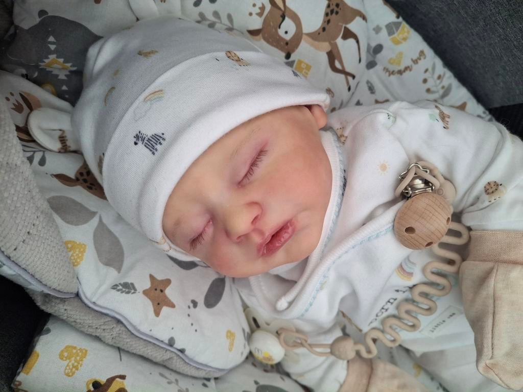 Cuddle reborn baby Jona - Pampersrocker, Ophalen of Verzenden, Nieuw, Babypop, Levensecht of Reborn