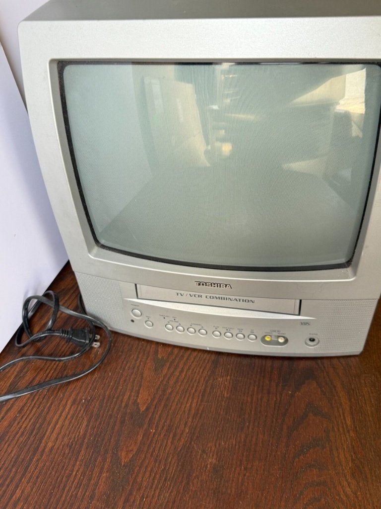 Gezocht! Retro Beeldbuis TV met VHS-speler, Audio, Tv en Foto, Ophalen, Zo goed als nieuw, VHS-speler of -recorder