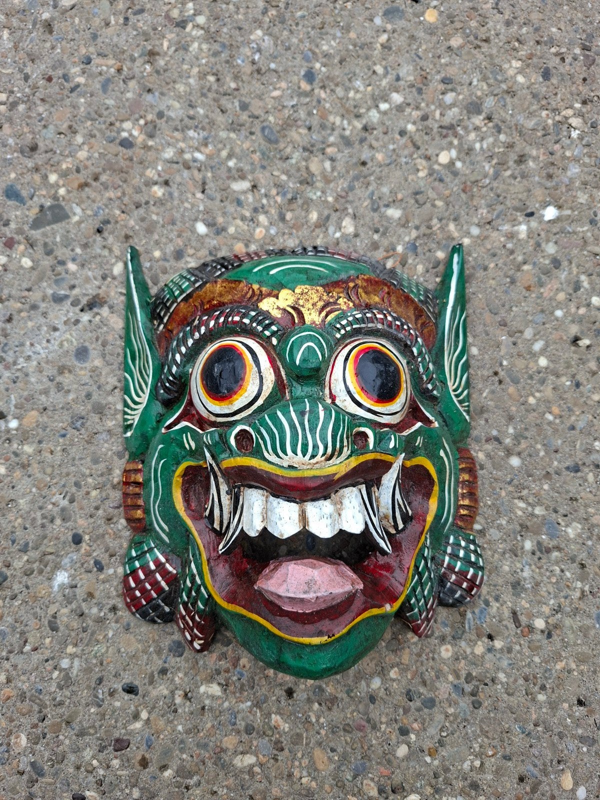 Handgesneden Balinees masker - Groen met rode accenten, Ophalen of Verzenden