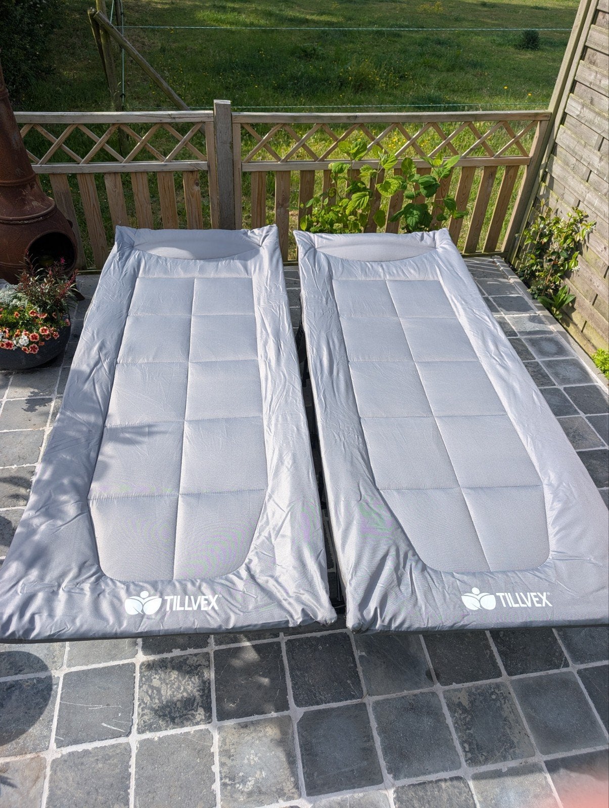 Tilvex campingbed, (210cm lang)  Nieuw! 120,- voor beide, Caravans en Kamperen, Ophalen of Verzenden, Zo goed als nieuw