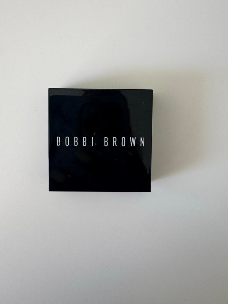 Bobbi Brown Highlighting Powder - Pink Glow, Gehele gezicht, Ophalen of Verzenden, Zo goed als nieuw, Make-up
