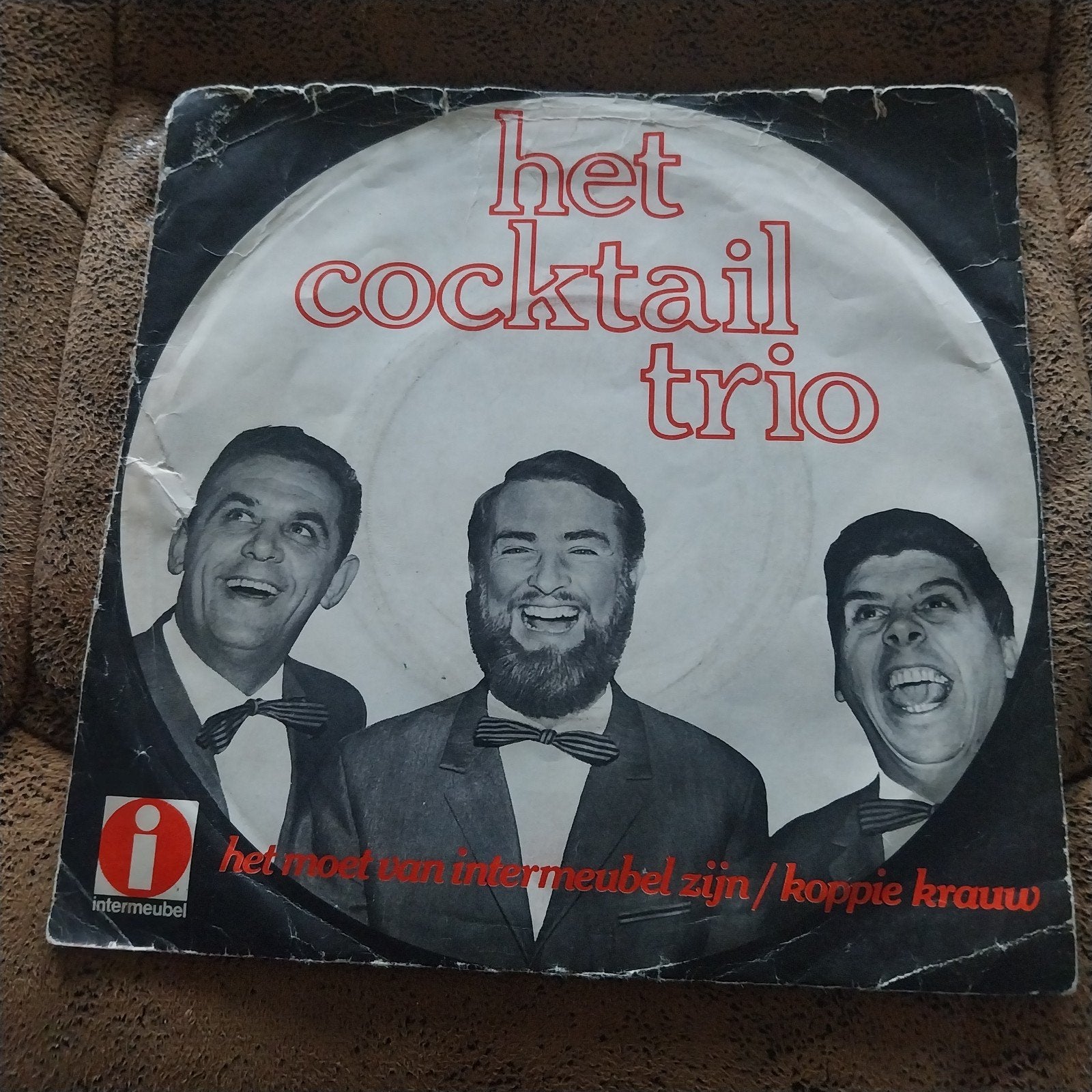 Het Cocktail Trio - Het Moet Van Intermeubel Zijn /Koppie Kr, Gebruikt, 7 inch, Ophalen of Verzenden, EP