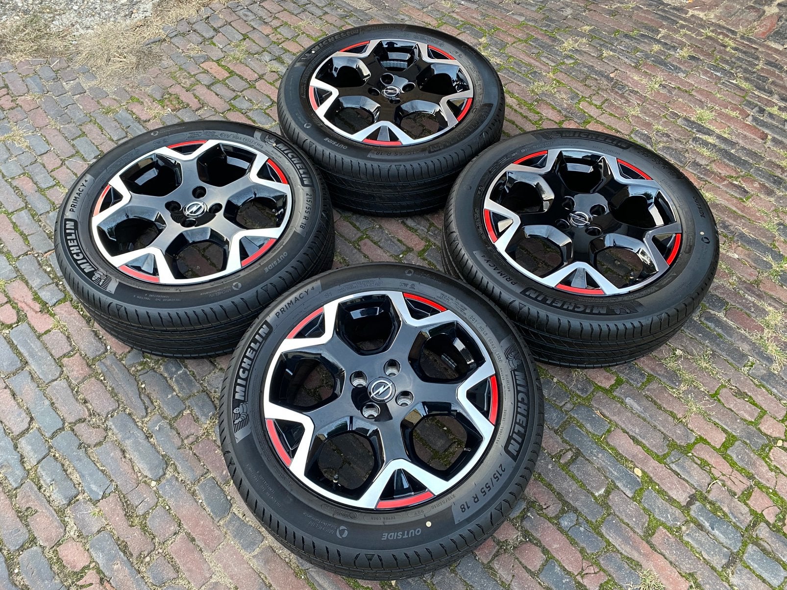 Als Nw. 18” Opel Mokka velgen + goede Michelin zomerbanden, 18 inch, 215 mm, Banden en Velgen, Nieuw