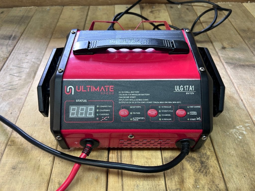ULTIMATE Speed Acculader met starthulpfunctie, Ophalen of Verzenden, Zo goed als nieuw