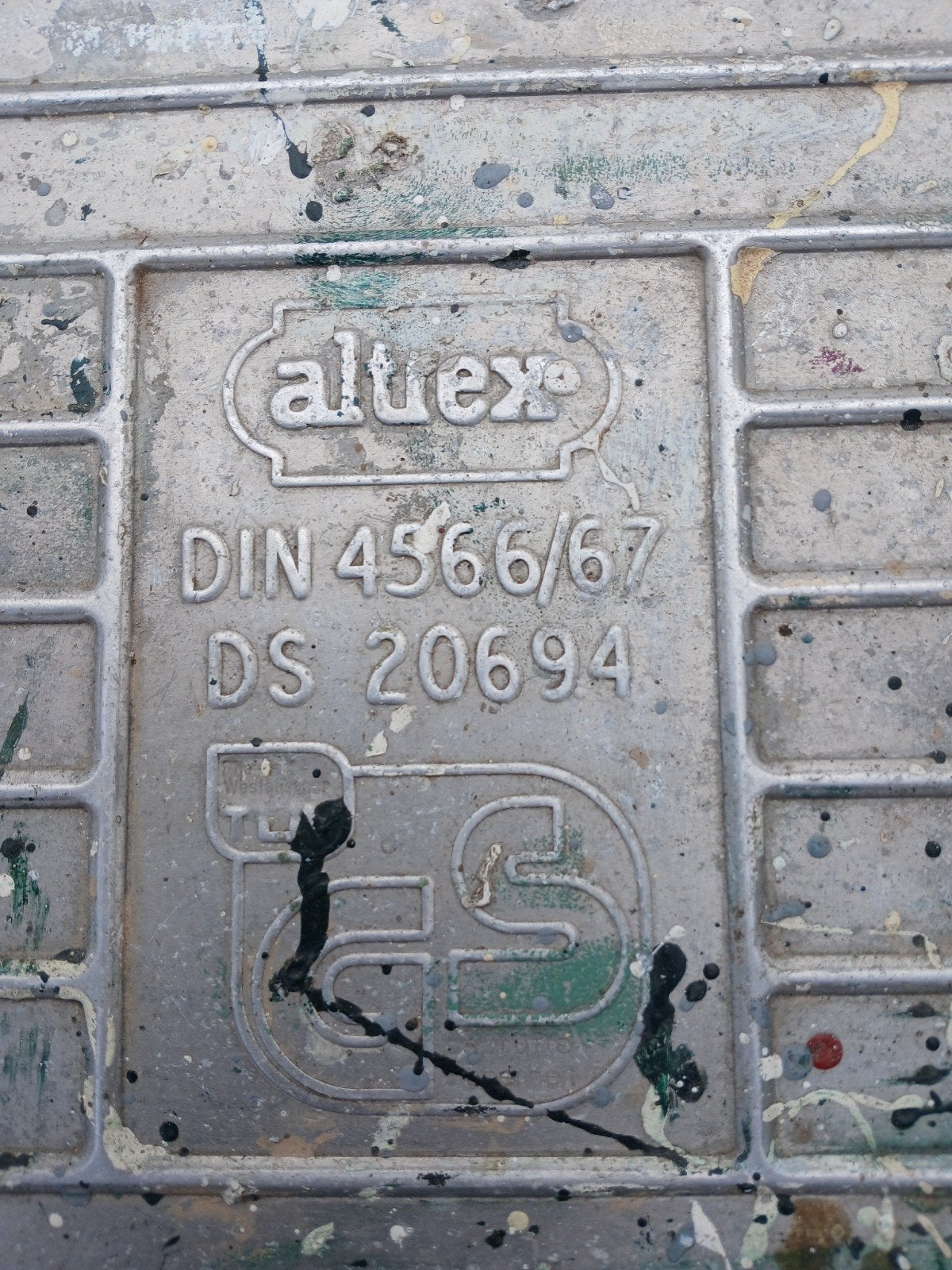 Gebruikte huishoudtrap Altrex, Ophalen, Gebruikt, Minder dan 2 meter