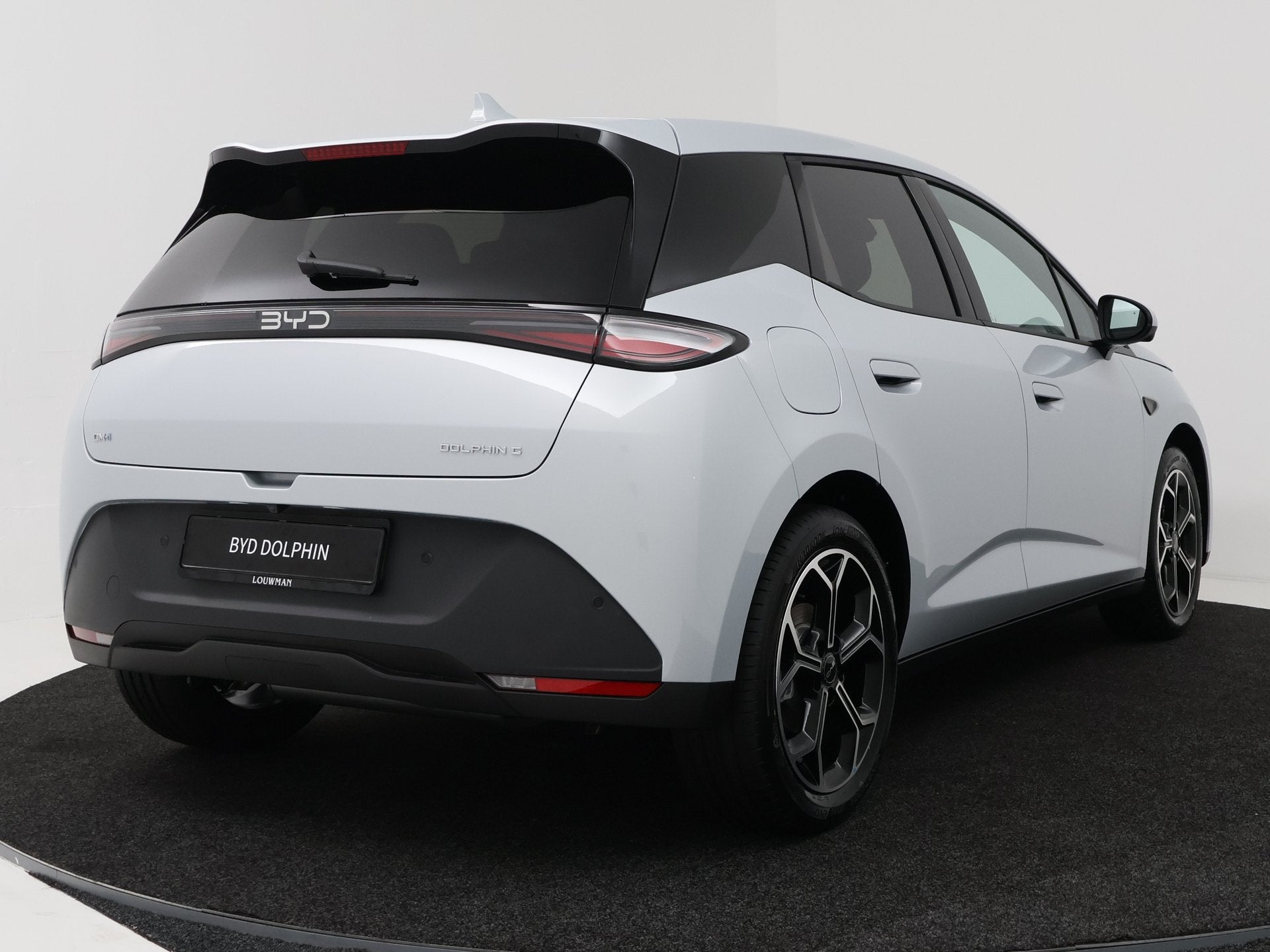 BYD Dolphin G DM-i Comfort | 105 KM EV range | Panoramadak |, 4 cilinders, Leder en Stof, Bedrijf, Hybride Elektrisch/Benzine