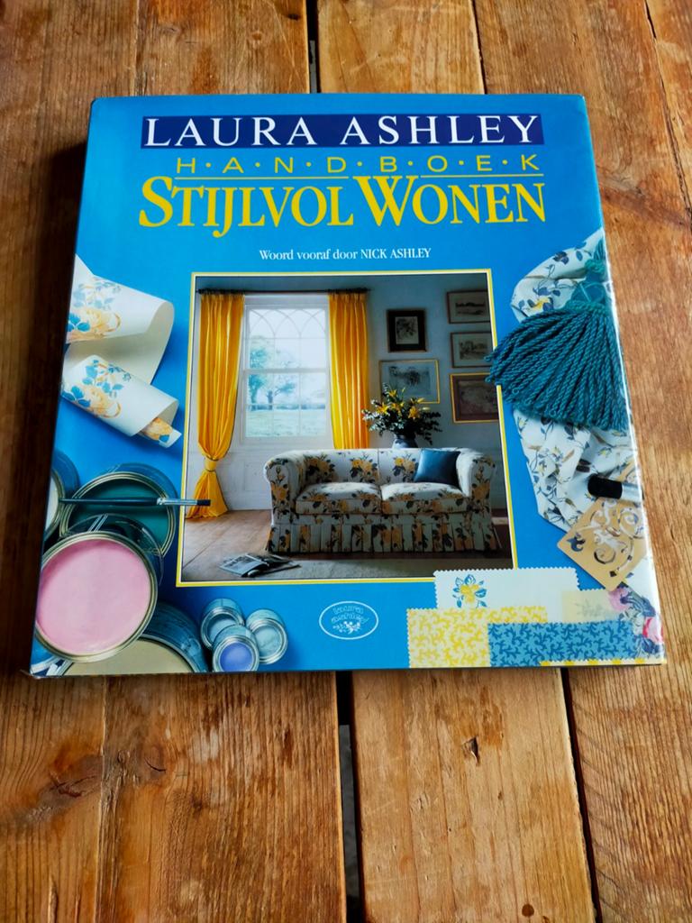 Laura Ashley handboek, Ophalen of Verzenden