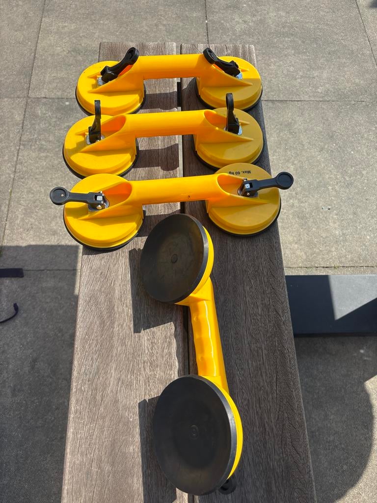 Set van 4 zuignappen voor glas/tegels (max. 60 kg), Ophalen of Verzenden, Zo goed als nieuw