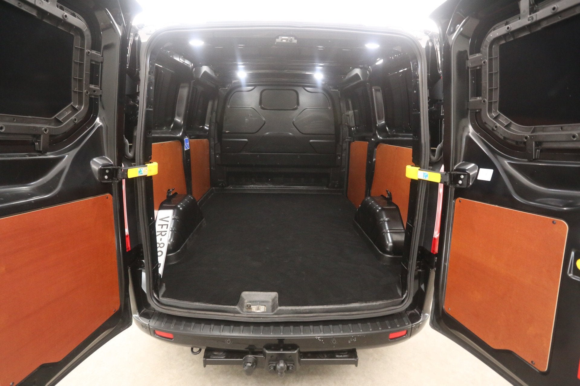 Ford Transit Custom 2.0 TDCI L1H1 Sport 185PK | Airco | Crui, Voorwielaandrijving, Euro 6, 4 cilinders, 2500 kg