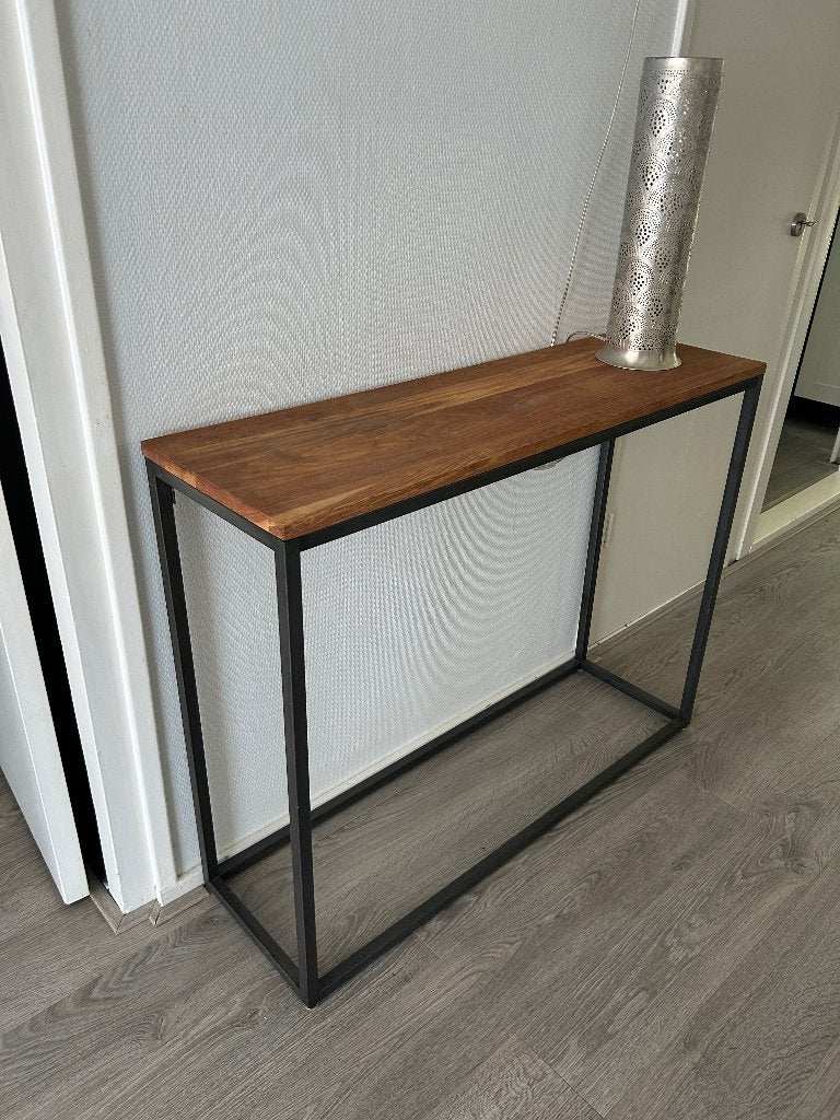Sidetable 100cm breed in absolute nieuwstaat! Moet weg!, Huis en Inrichting, Tafels | Sidetables, Ophalen, 100 tot 150 cm, Zo goed als nieuw