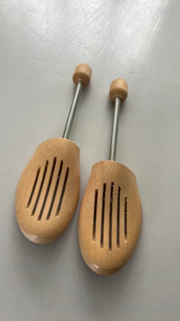 Houten schoenspanners mt 36/37, Ophalen of Verzenden, Zo goed als nieuw, Overige materialen