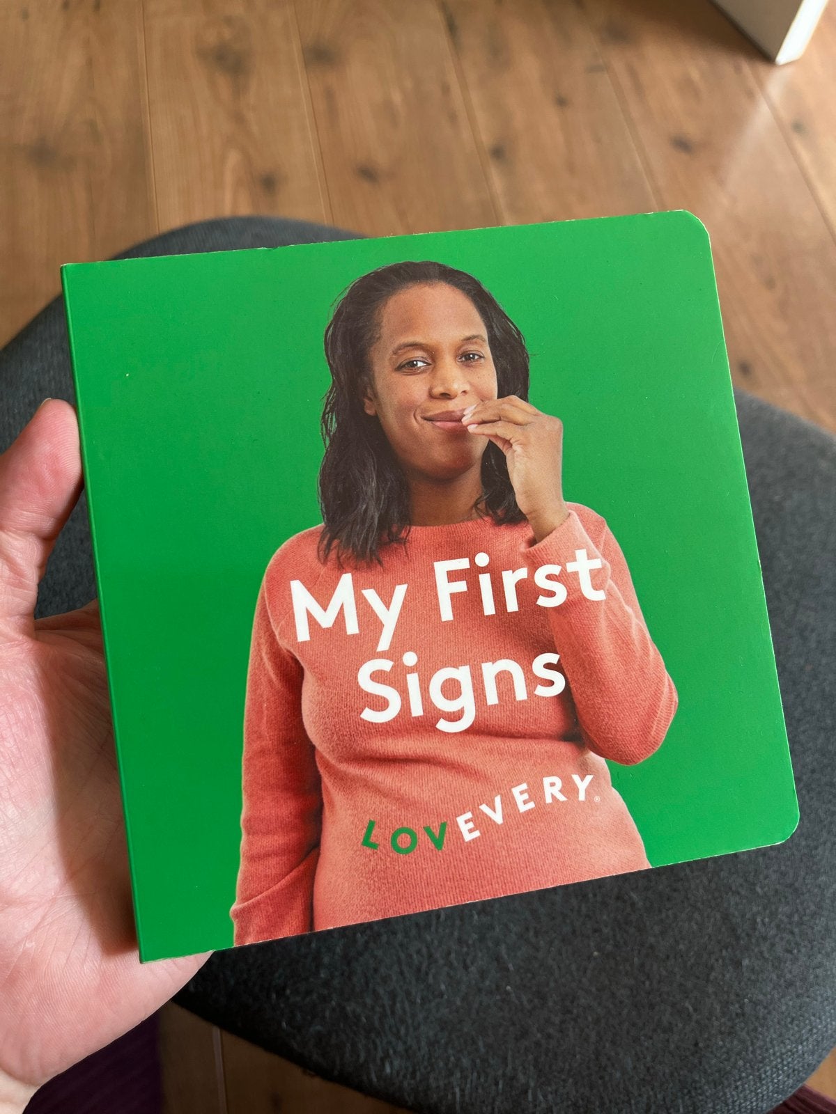 Lovevery 'My First Signs' boekje - Baby gebarentaal, Boeken, Ophalen, Zo goed als nieuw, Uitklap-, Voel- of Ontdekboek, 0 tot 6 maanden