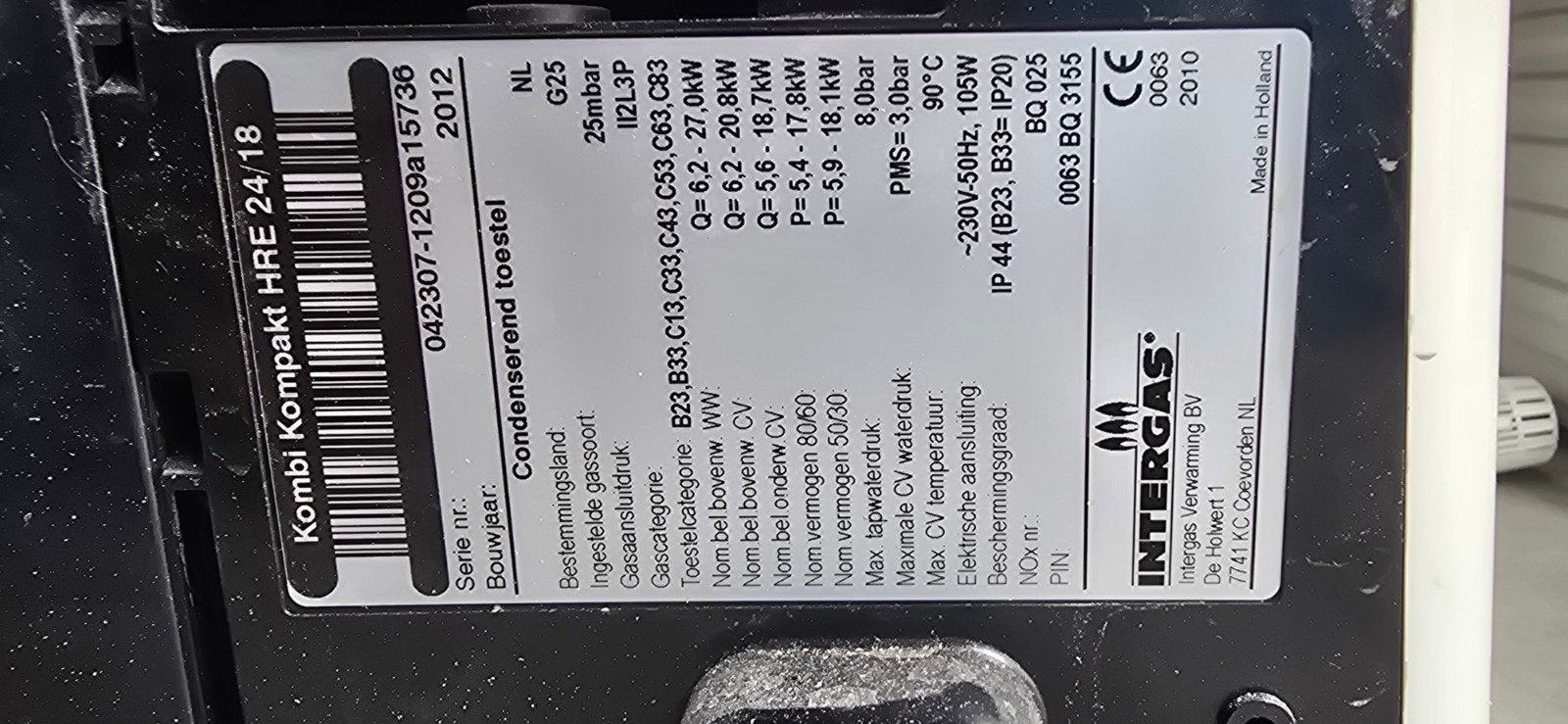 Intergas Kombi Kompakt HRE 24/18 CV-ketel (2012) + radiator, Ophalen, 30 tot 80 cm, Gebruikt, Cv-ketel of Combi-ketel