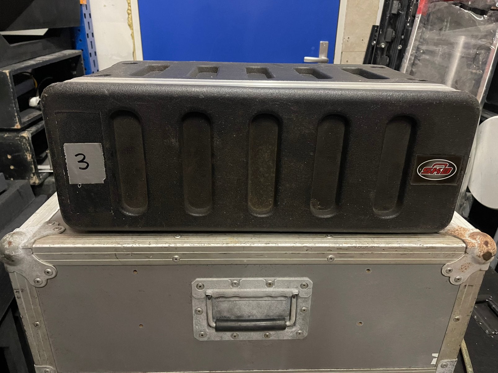 SKB Nieuw Model (usa) Flightcase 3He 1deksel 22cm inbouw nr3, Ophalen, Gebruikt, Overige instrumenten, Flightcase