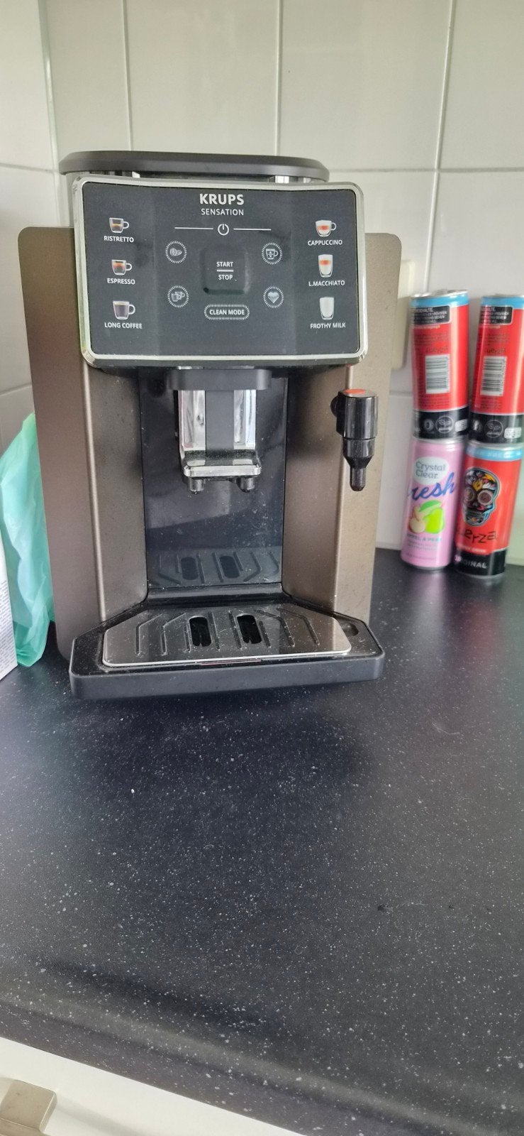 Krups Sensation Milk M50 EA9129 met melkopschuimer, Espresso apparaat, Koffiebonen, Zo goed als nieuw, 2 tot 4 kopjes