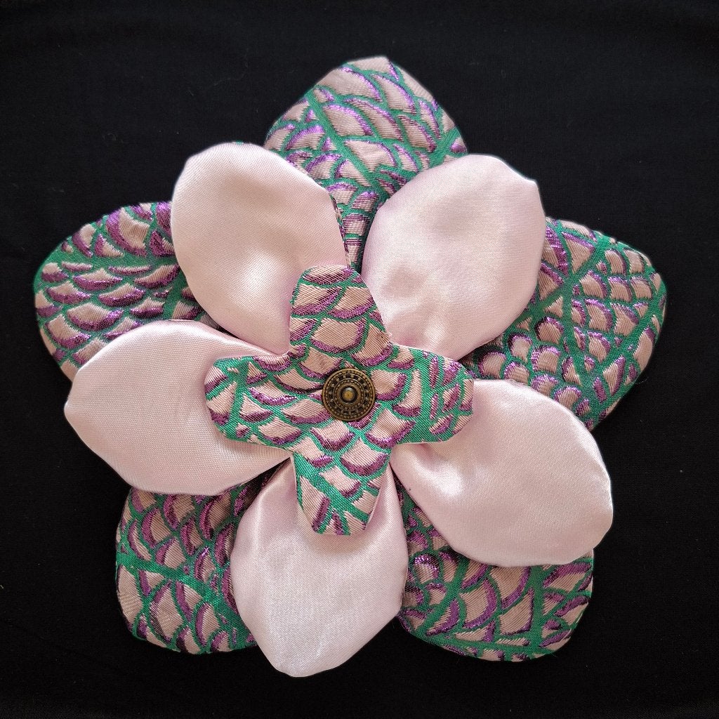 Bloem speld broche vastelaovend carnaval, Ophalen of Verzenden, Nieuw, Carnaval, Accessoires