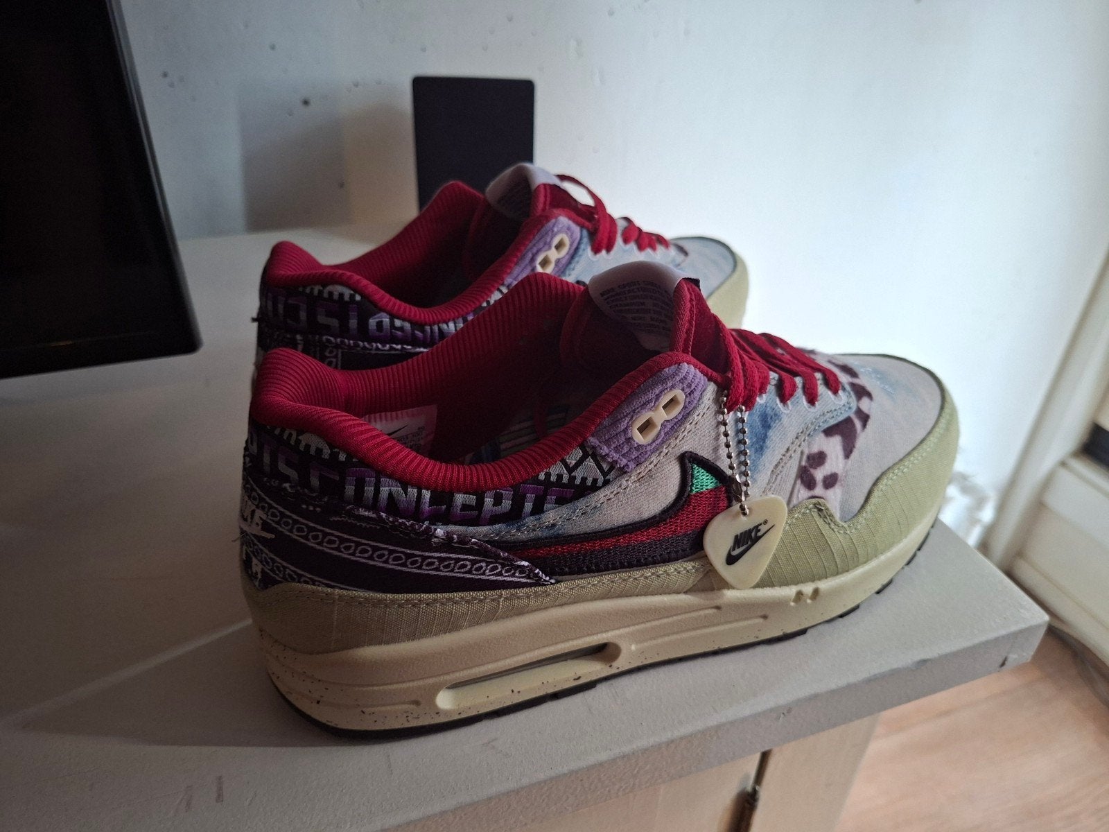 Nike Air Max 1 Concepts maat 44, Kleding | Heren, Schoenen, Nike air max, Overige kleuren, Nieuw, Ophalen of Verzenden