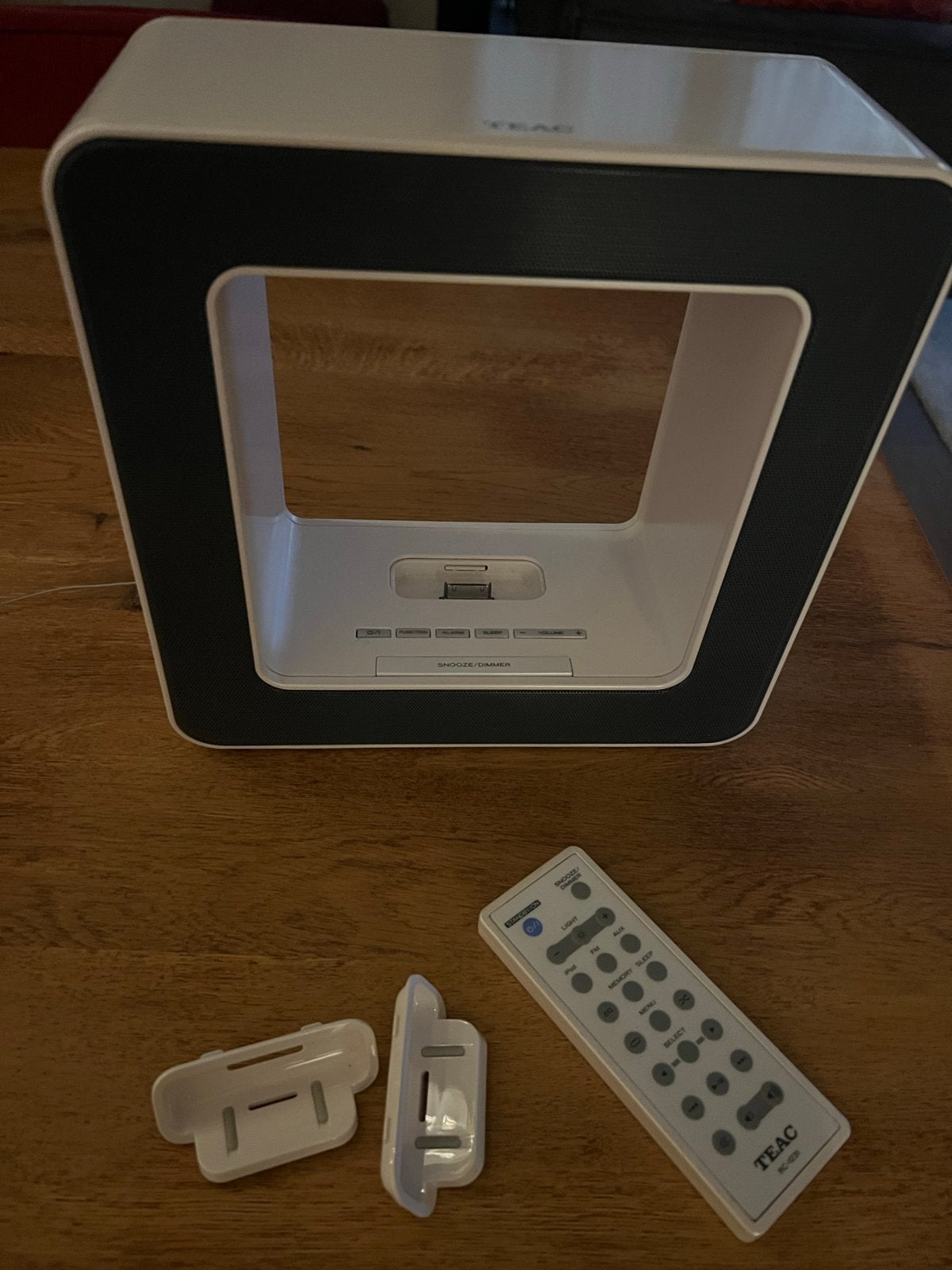 Teac SR-LUXi Wake Up Light Wekkerradio met iPod Dock, Ophalen, Gebruikt, Digitaal