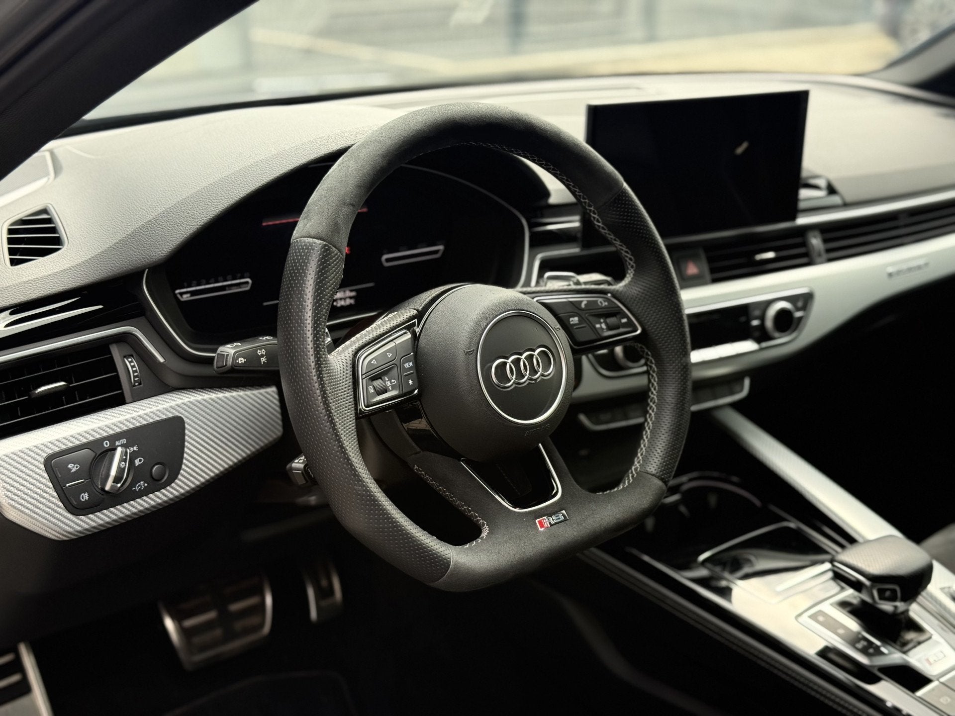 Foto 13 van Audi RS4 Avant 2.9 TFSI quattro B&O Massage (bj 2021)