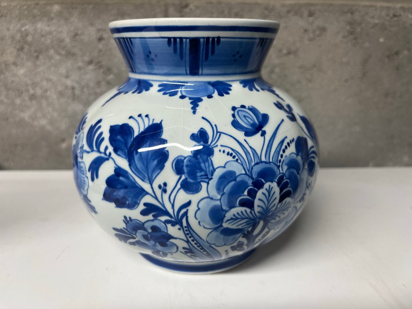 Delft Blauwe Vaas Porceleyne Fles - Bloemmotief, Ophalen of Verzenden