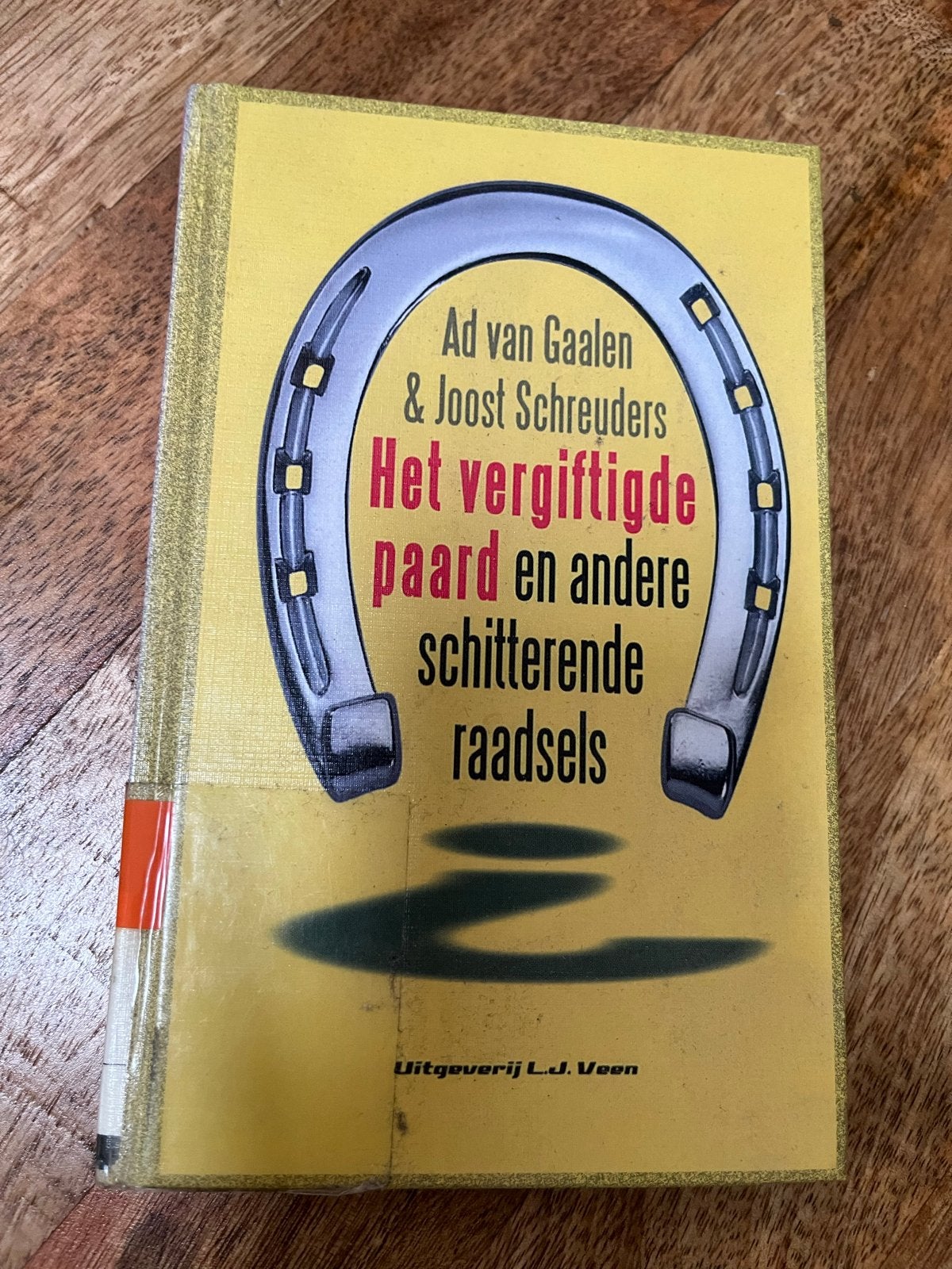 Het vergiftigde paard en andere schitterende raadsels, Ophalen of Verzenden, Zo goed als nieuw, Nederland