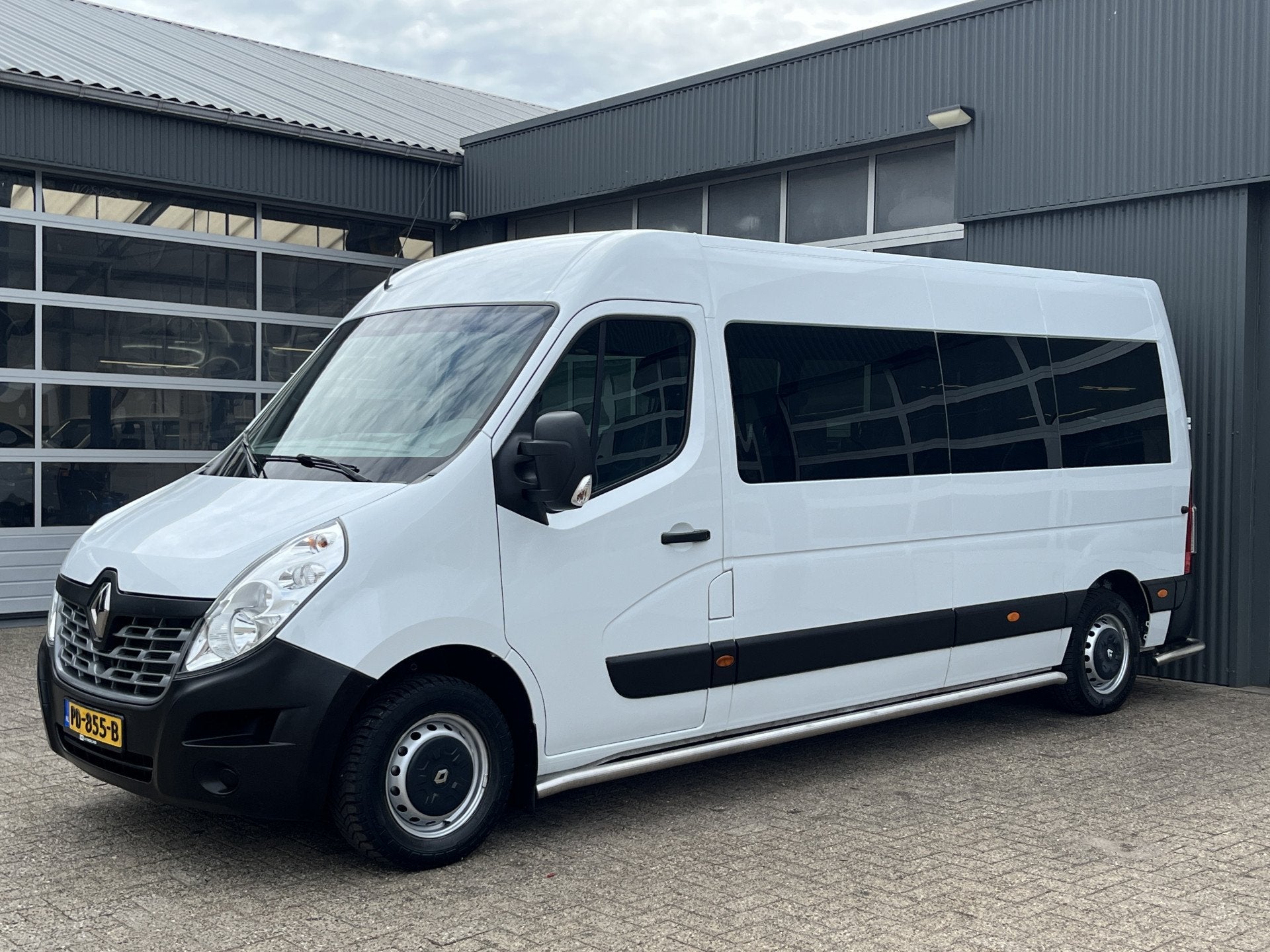 Renault Master L3H2 T35 dCi Rolstoelvervoer 9-Persoons Rolst, Stof, Gebruikt, 2500 kg, Origineel Nederlands