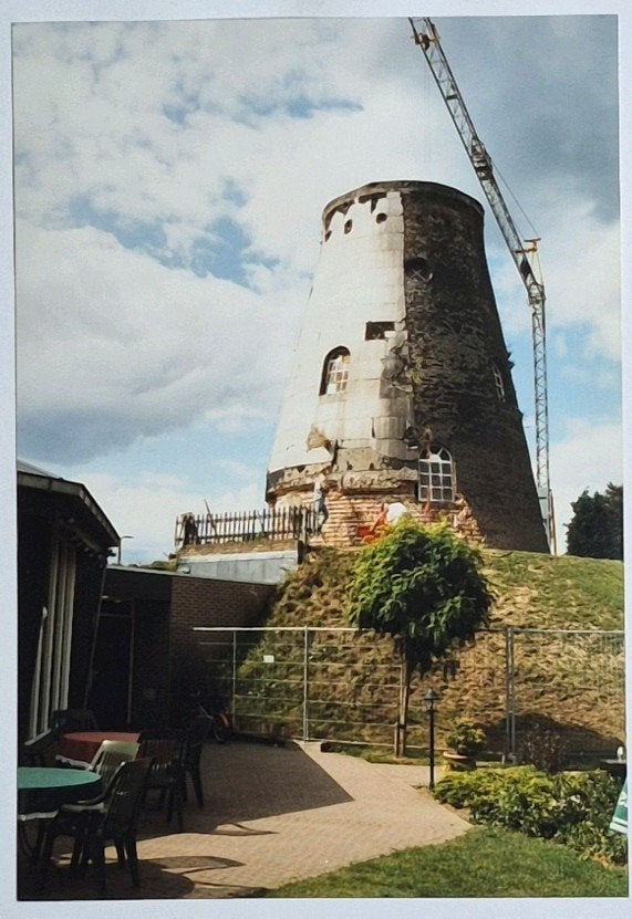 Meddo Winterswijk ( Gld. ) Sevinksmolen start herbouw, 1980 tot heden, Foto, Ophalen of Verzenden, Zo goed als nieuw