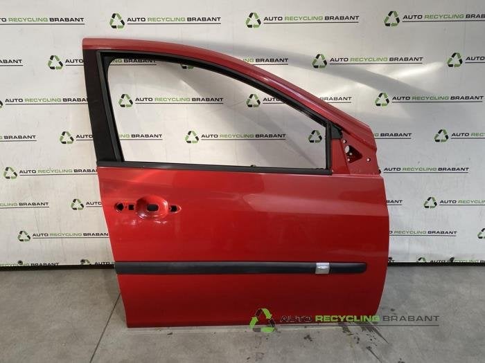 Portier 4Deurs rechts-voor van een Renault Clio, Gebruikt, -, Deur, -