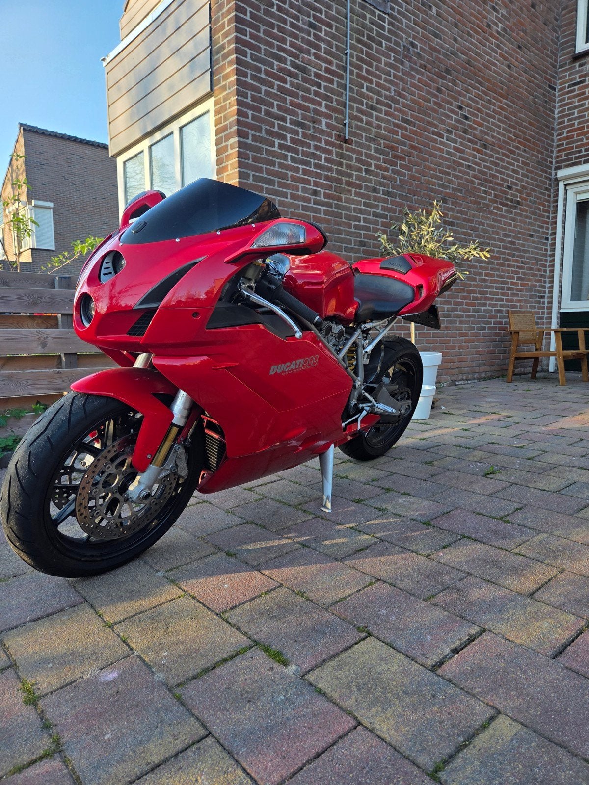 Ducati 999 met BOS uitlaatsysteem