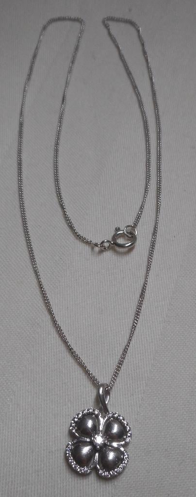Zilveren ketting met klaver 4 met steentjes nr.075, Met hanger, Verzenden, Zo goed als nieuw, Zilver