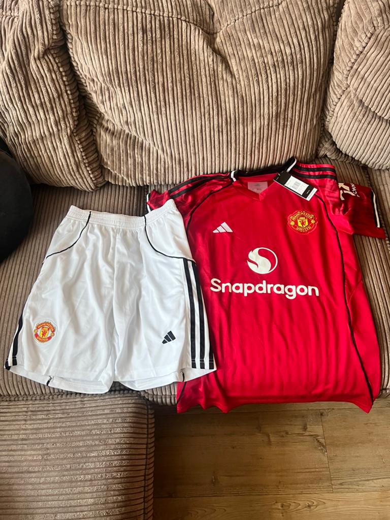 Manchester united pak, Ophalen of Verzenden, Zo goed als nieuw, Shirt