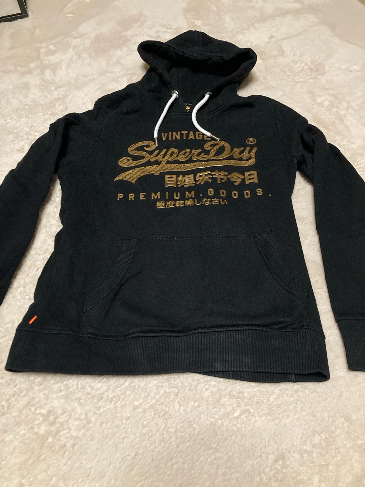 Superdry hoodie zwart met goudkleurig logo, maat XXS, Ophalen of Verzenden, Gedragen, Maat 34 (XS) of kleiner, Zwart
