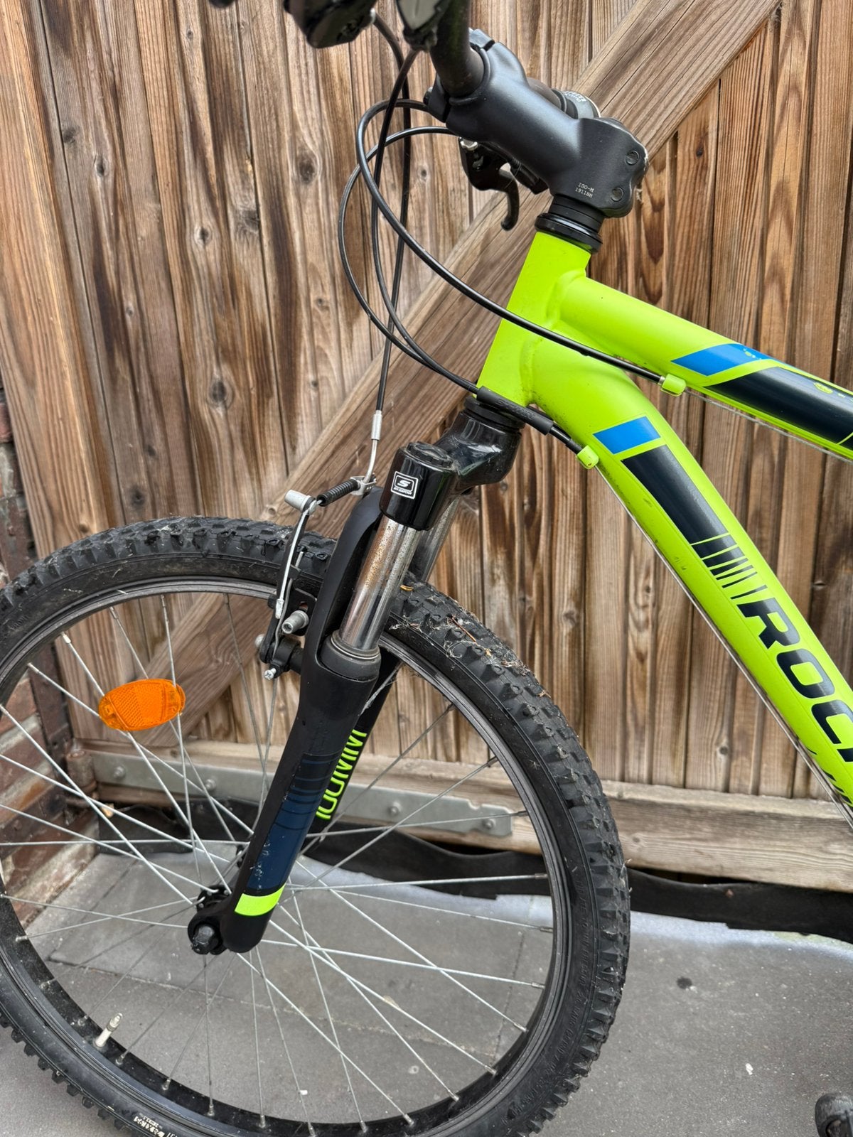 Foto 4 van Mountainbike Rockrider ST500 26 inch groen kinderen