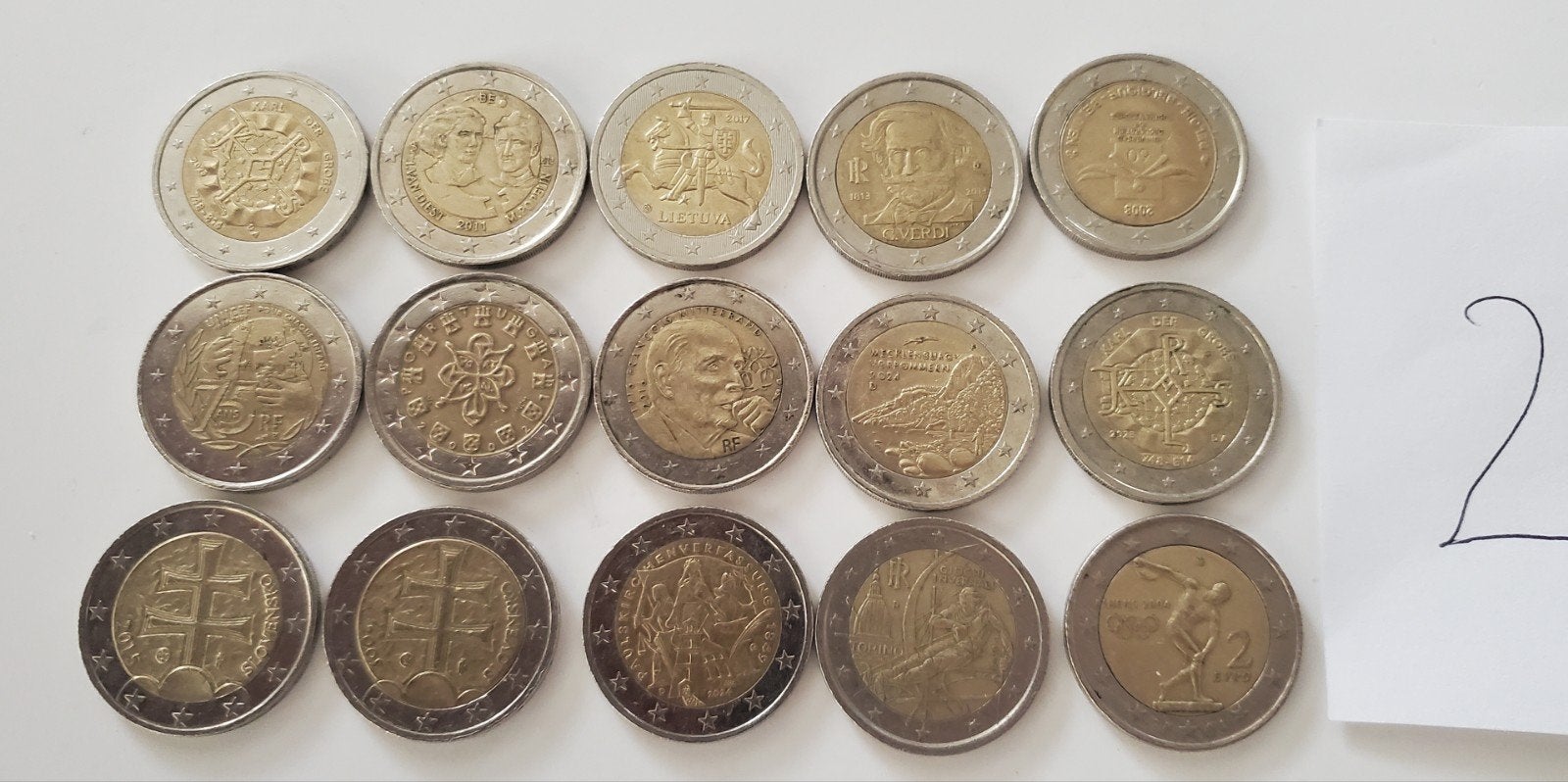 2 euro munten 15 stuks gebruikte staat.

Enkel in 1 lot voor, Ophalen of Verzenden, België, 2 euro